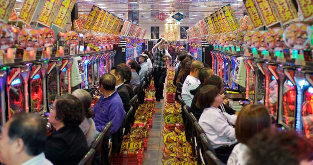 日本が法律で賭博では無いといっているパチンコ