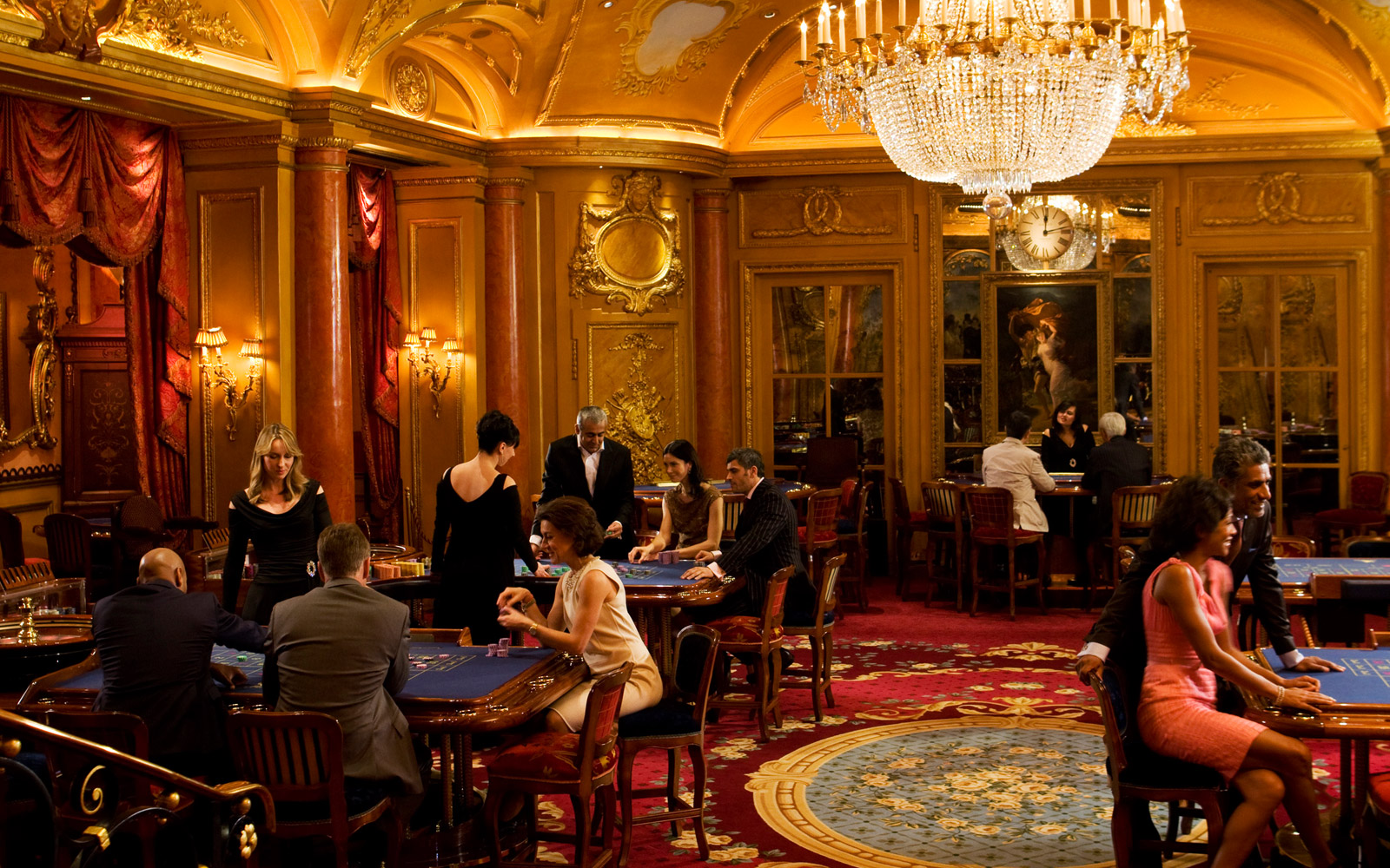 賭博場という雰囲気では無いヨーロッパのカジノ
