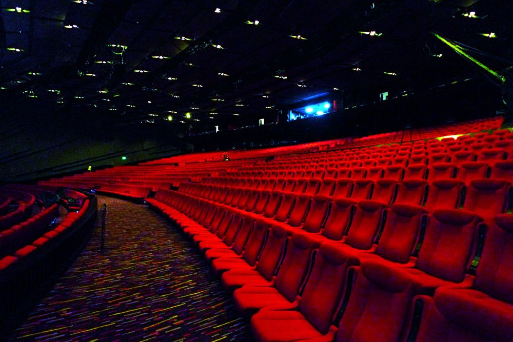 大きなシアターではミュージカルも開催されています。