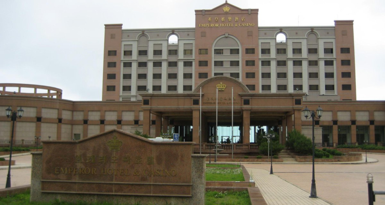 北朝鮮の有名なカジノホテル「エンペラーホテル」